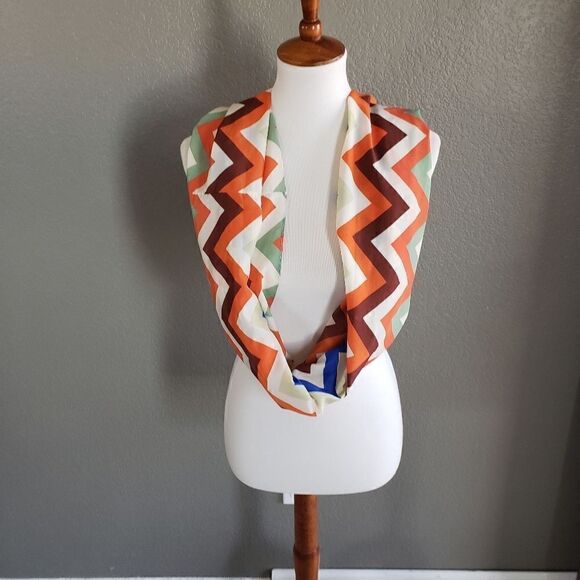 Scarf   - Picture 1 of 3